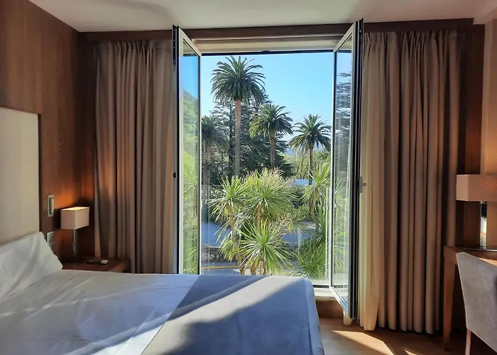 普恩特维斯戈水疗大酒店