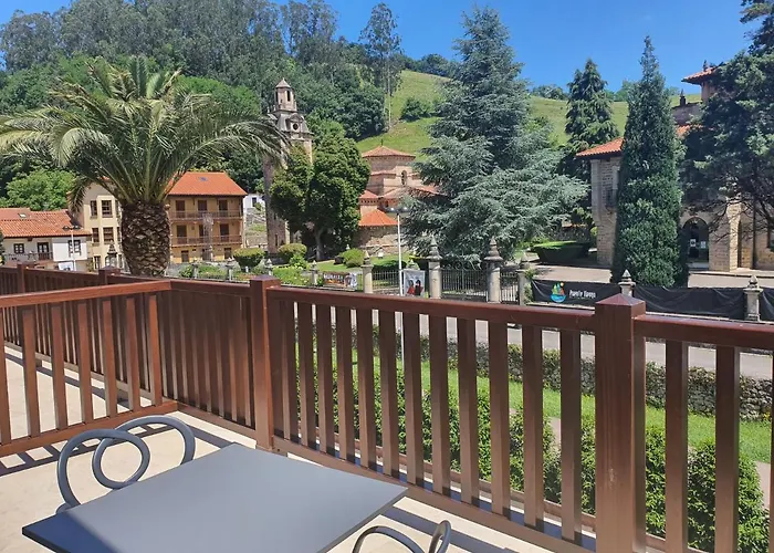 普恩特维斯戈水疗大酒店