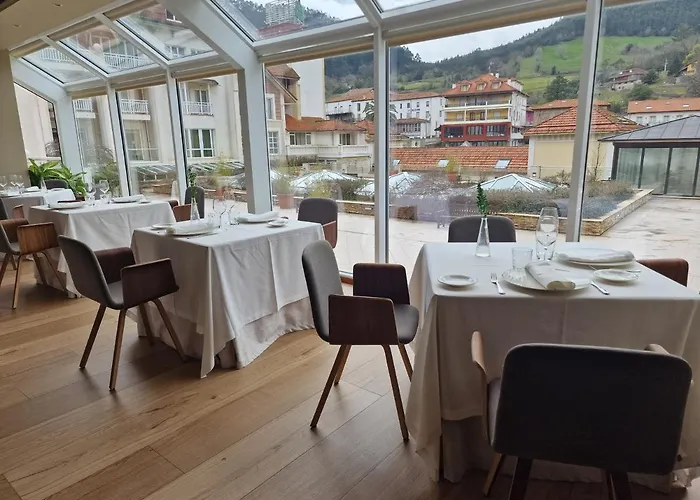 普恩特维斯戈水疗大酒店 4* 蓬特维耶斯戈