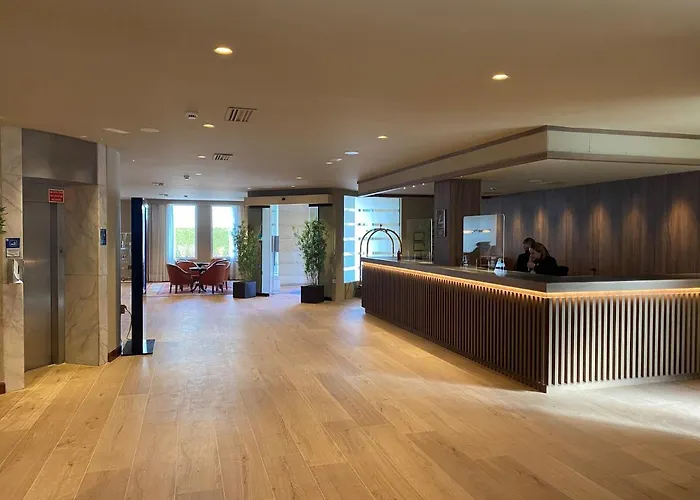 普恩特维斯戈水疗大酒店 酒店 蓬特维耶斯戈